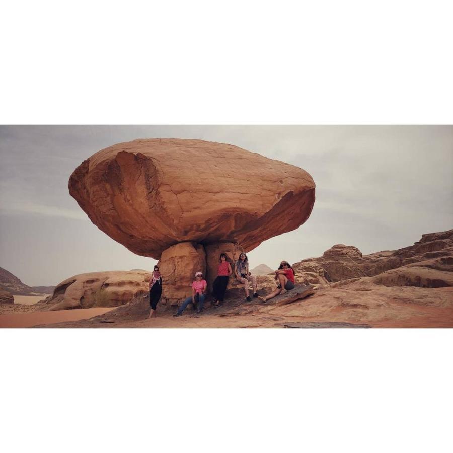 Wadi Rum Cave Camp &Jeep Tour Екстер'єр фото